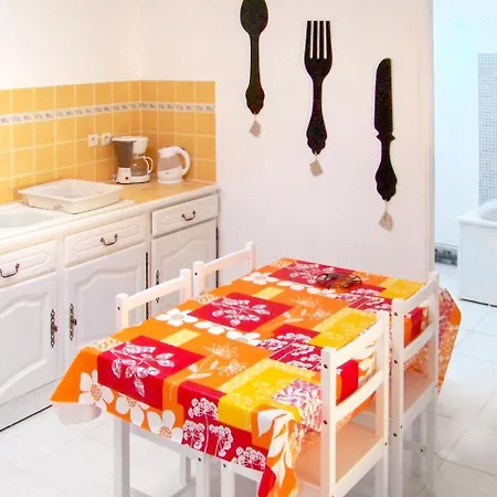 Holiday home Holiday Home Rue Saint Fiacre Aubevoye
